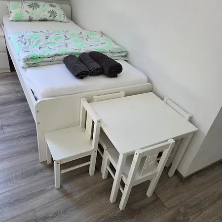 5-betten-apartment In 公寓 *